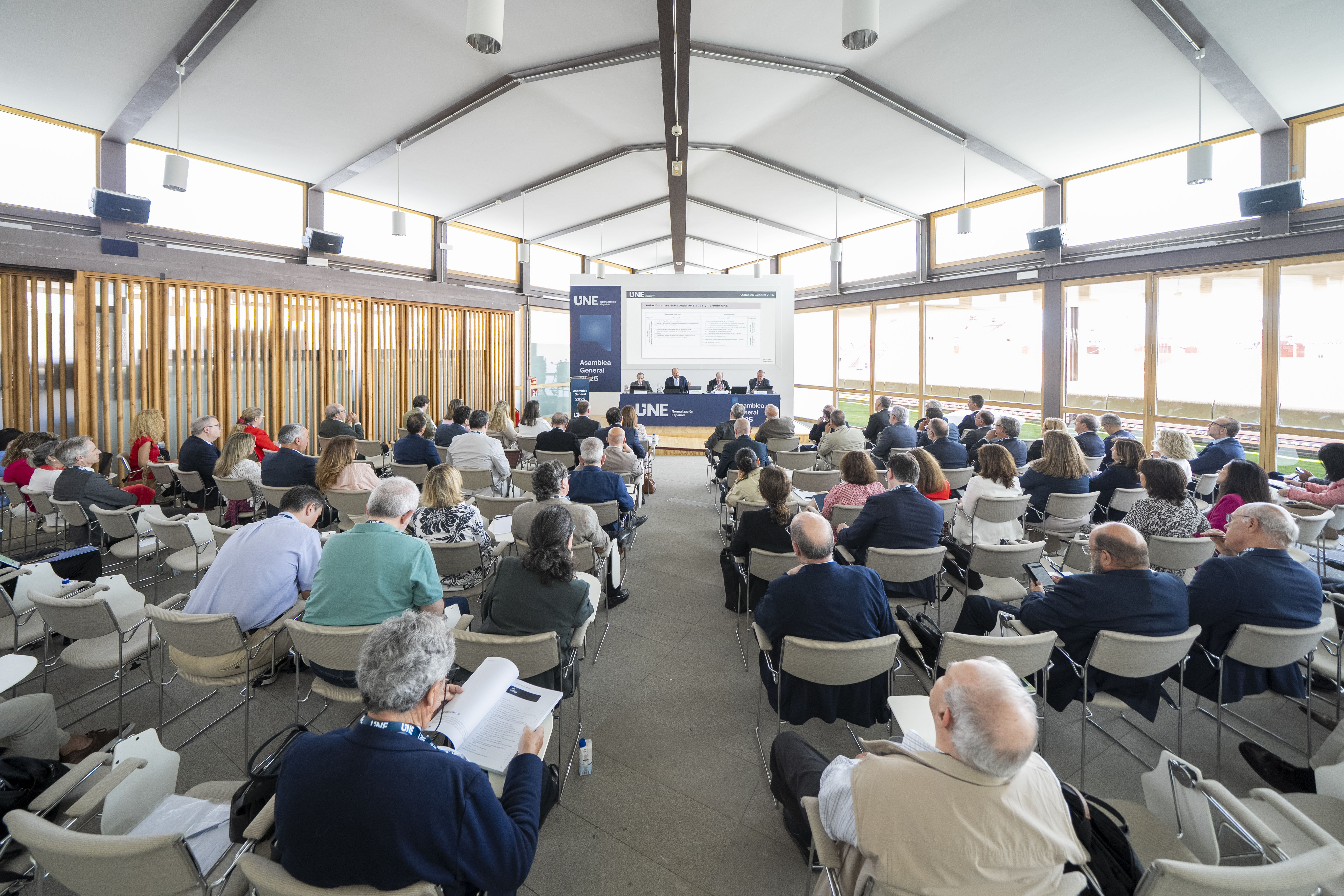 FEGECA en la Asamblea General de UNE 