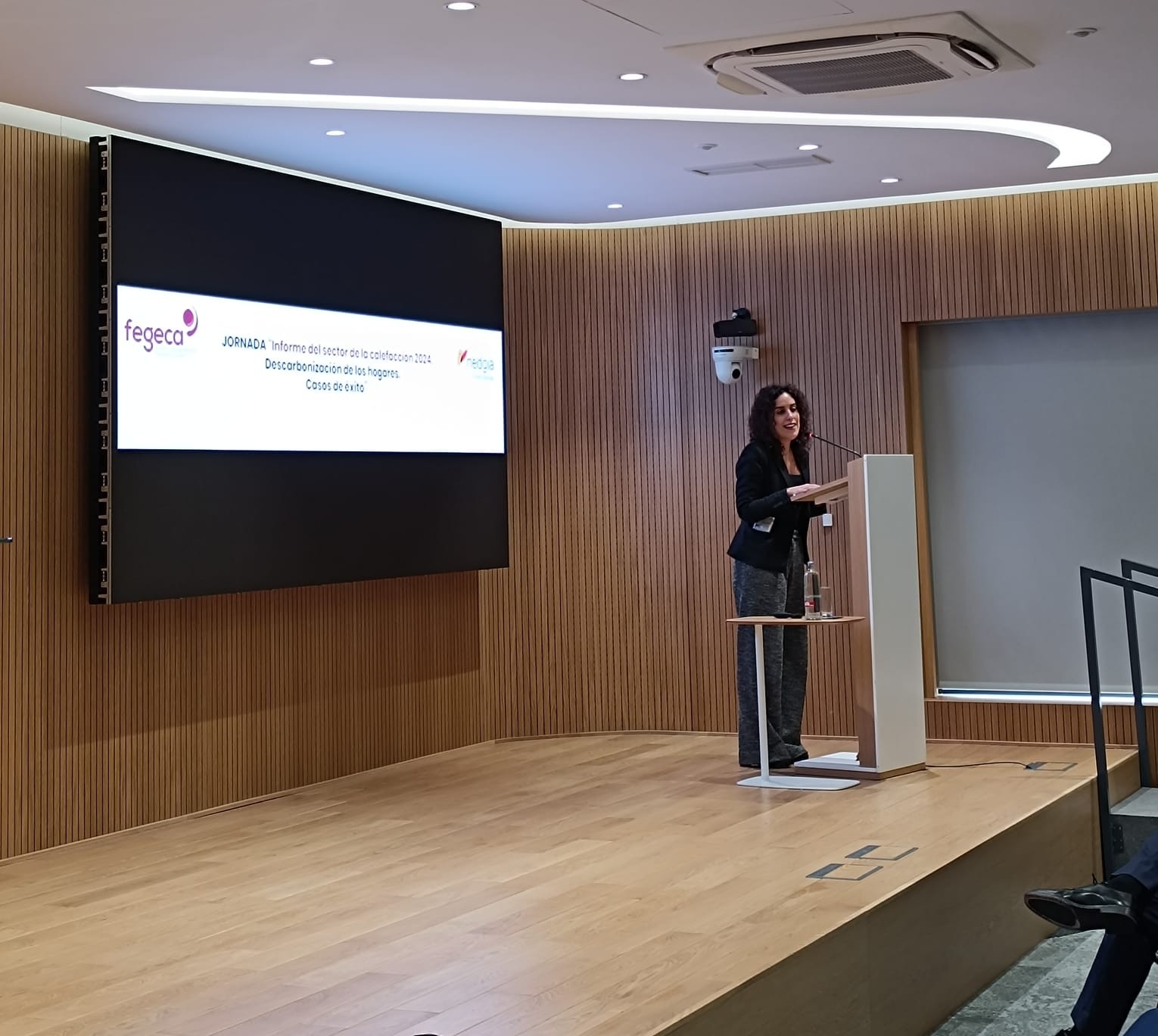 FEGECA presenta el Informe de Mercado de la Calefacción 2024 y analiza el futuro de los gases renovables con Nedgia.