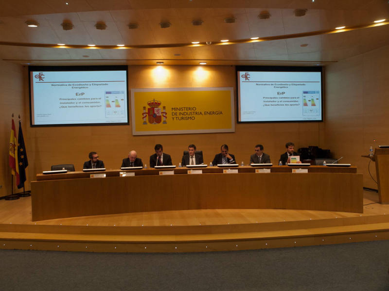 Encuentro profesional organizado por la Asociación de Fabricantes de Generadores y Emisores de Calor por Agua Caliente (FEGECA), y el Ministerio de Industria