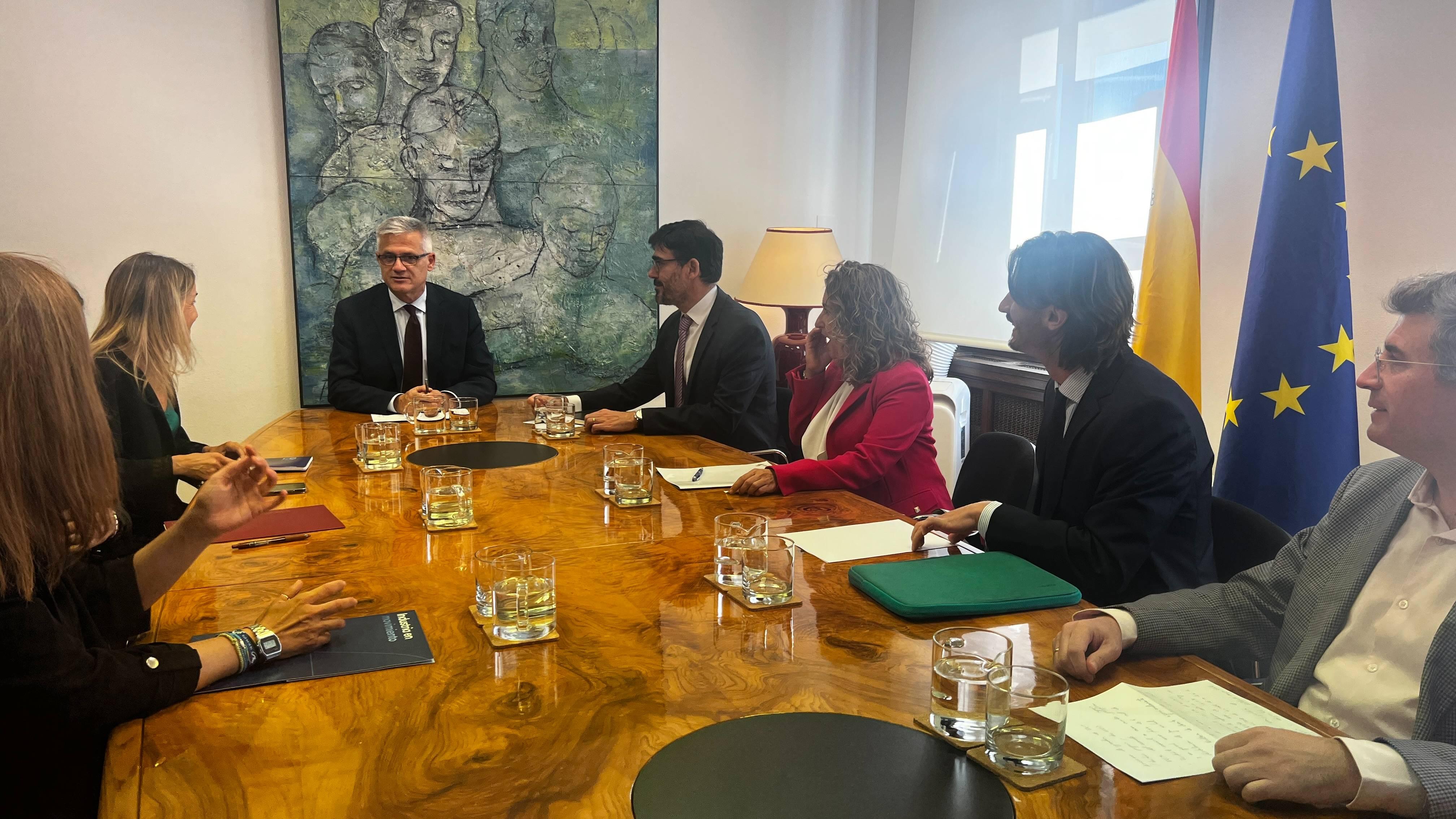 FEGECA se reúne con el Secretario de Estado de Vivienda y Agenda Urbana