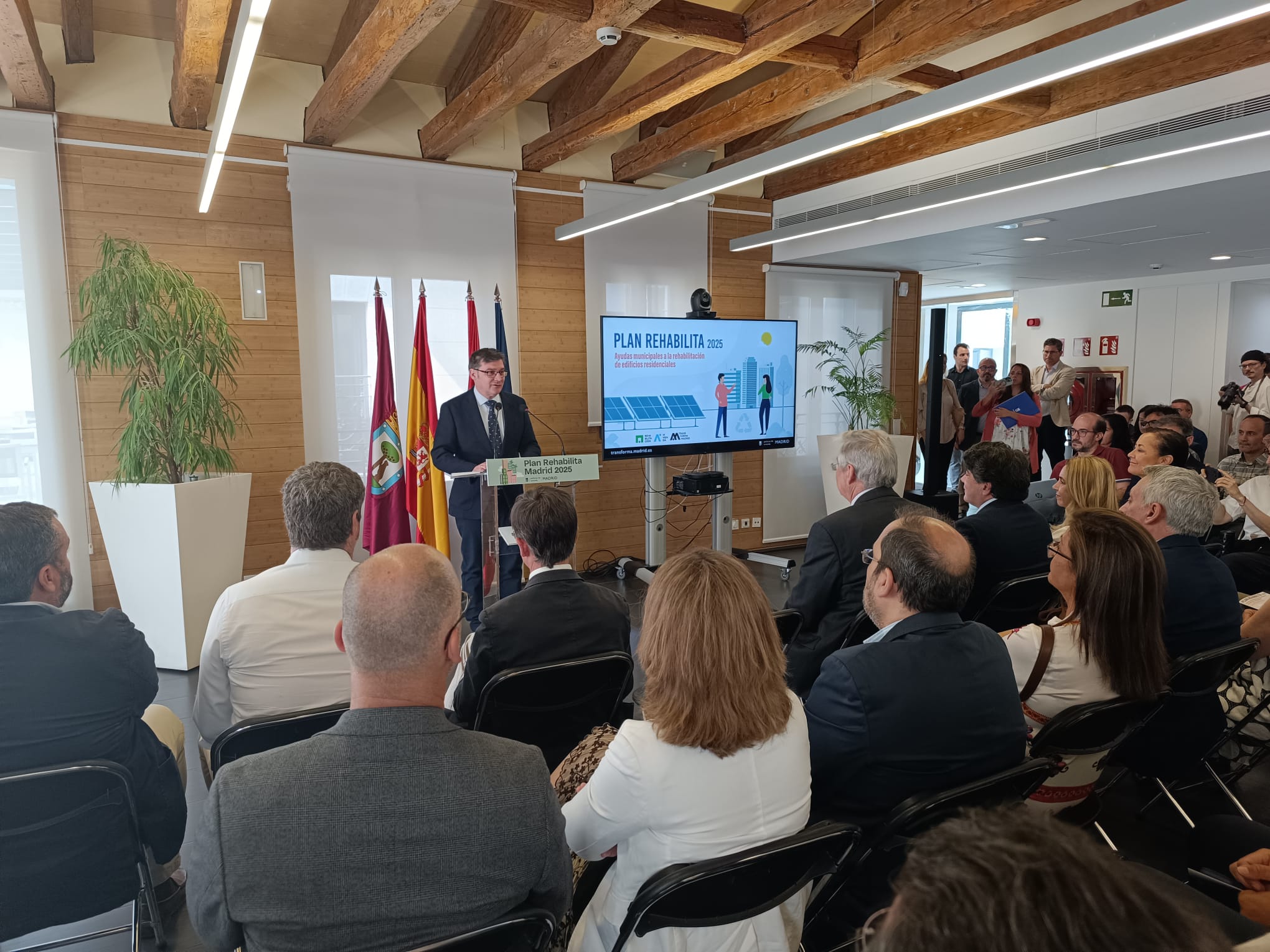 FEGECA asiste a la presentación del Plan de Rehabilitación 2025 en Madrid