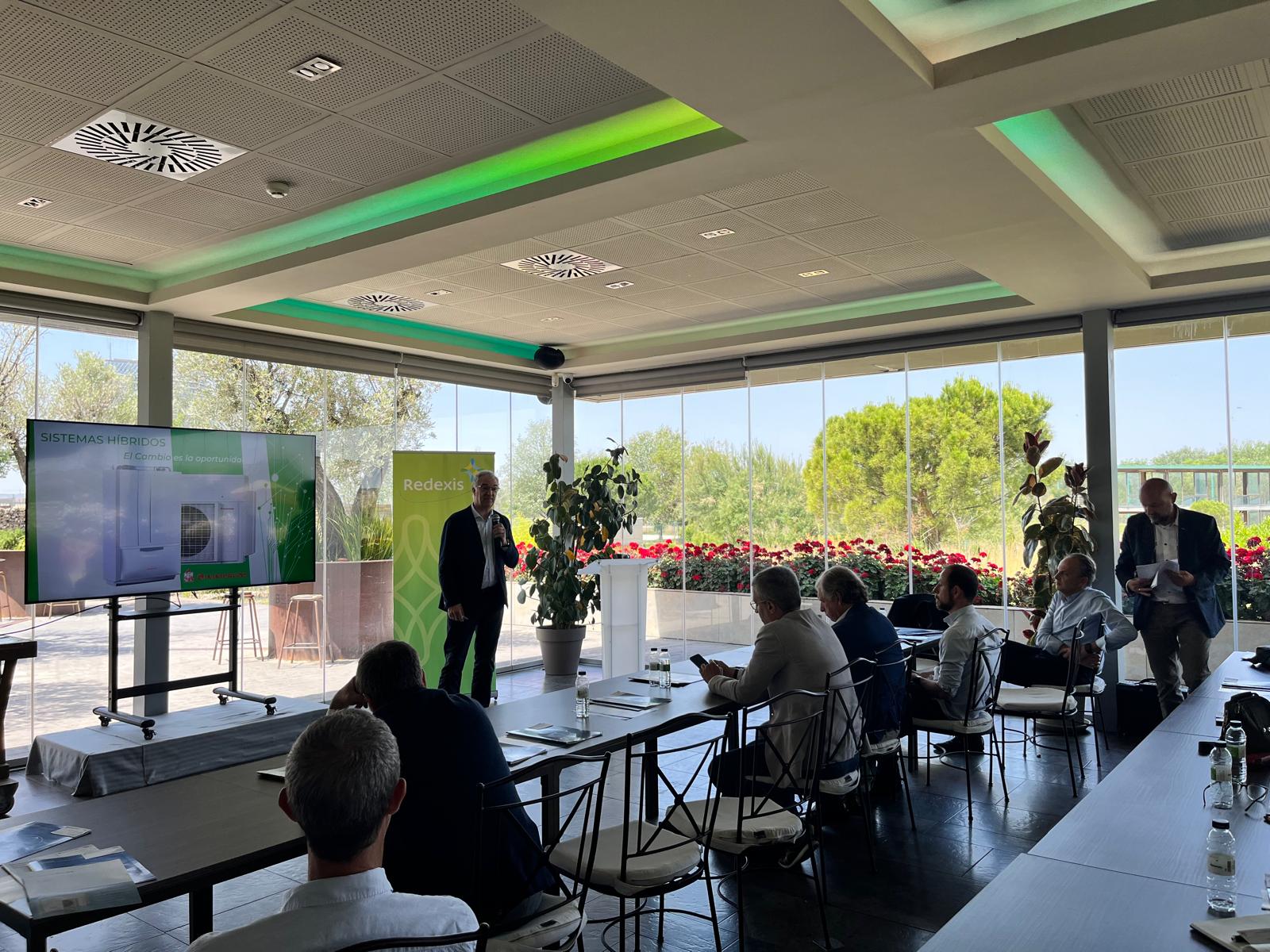 FEGECA participa en la jornada de Redexis: “Construye un futuro verde: Utiliza gas renovable en tus promociones”