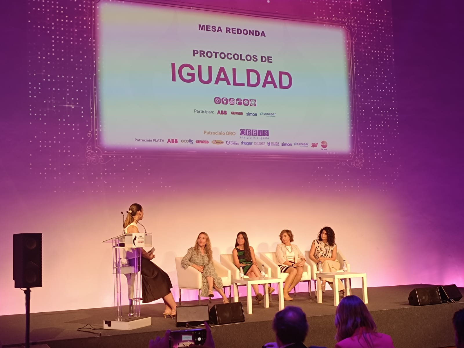 FEGECA  en el III Congreso y Premios a la Excelencia de la Mujer en el sector del material eléctrico, la climatización y la refrigeración