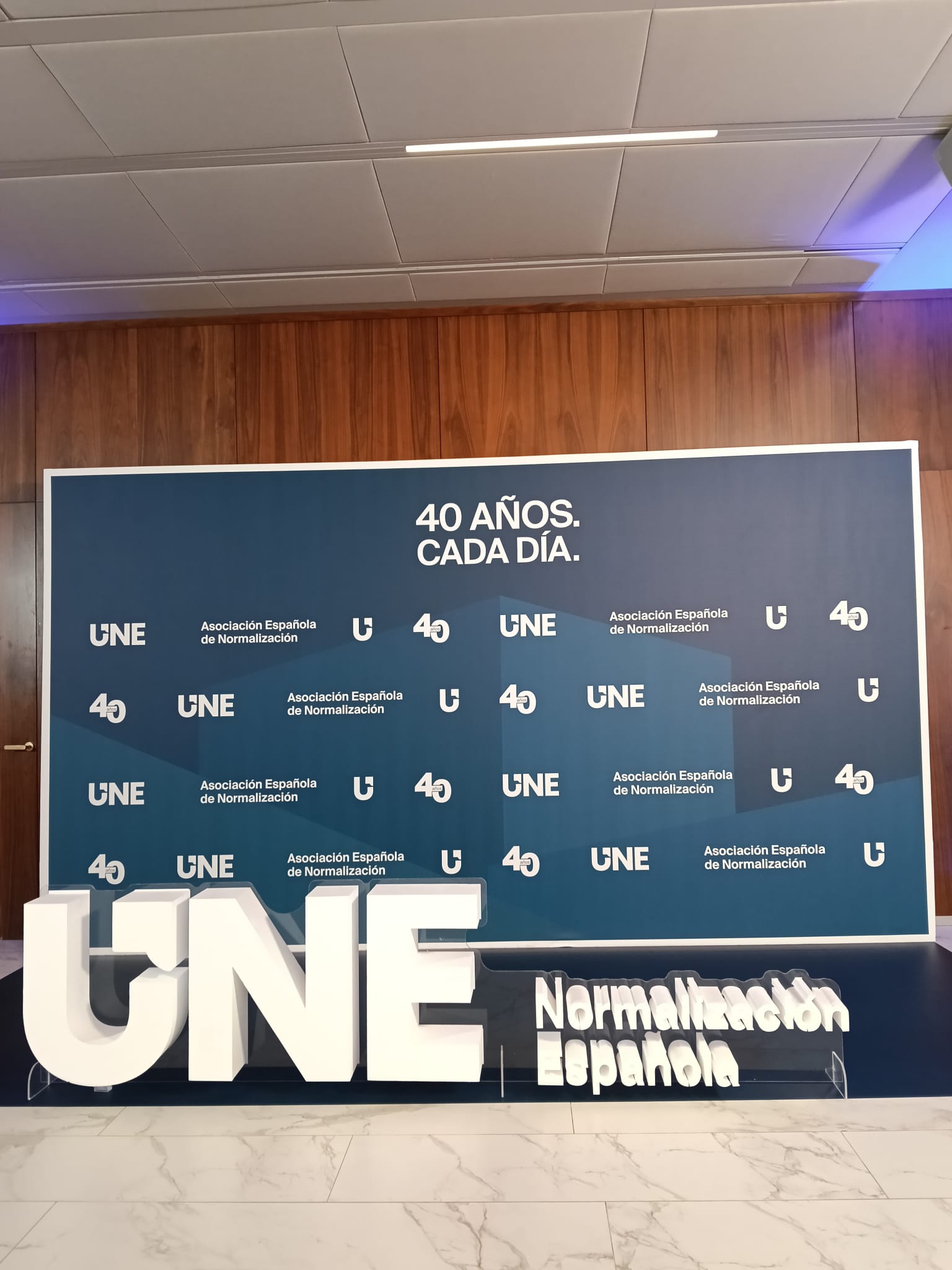 FEGECA acompaña a UNE en la celebración de su 40.º aniversario