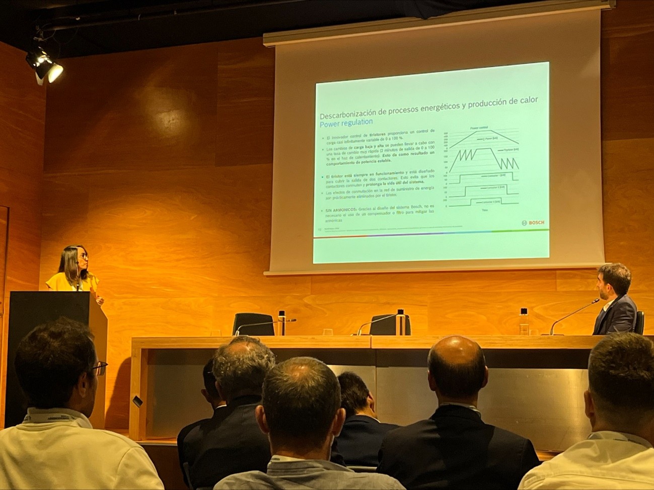 Bosch Comercial e Industrial destaca el papel de las calderas eléctricas en la descarbonización de la industria durante el Foro del Cluster de Energía