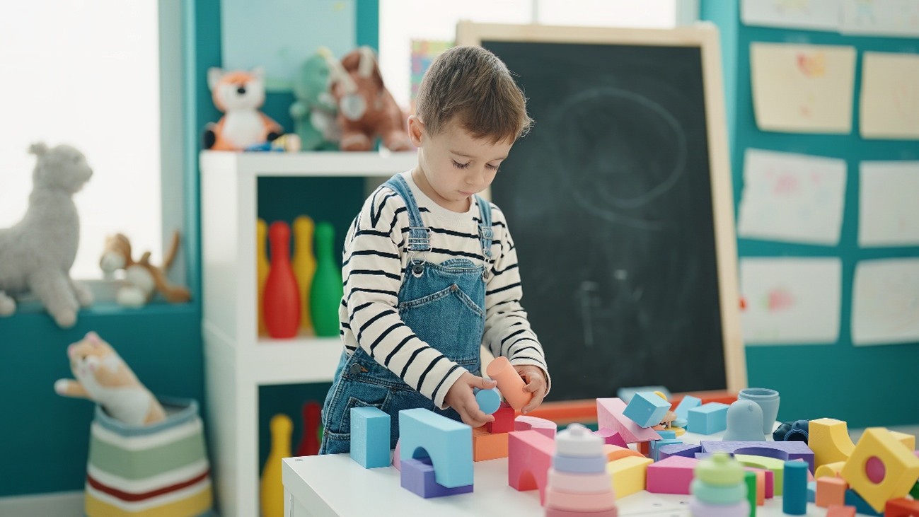 Suspenso en las aulas: la climatización de escuelas infantiles y guarderías se convierte en una asignatura pendiente en plena ola de temperaturas extremas