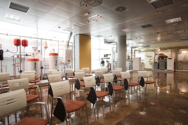 MÁS DE 3.000 PROFESIONALES SE FORMAN EN EL AULA ESTUDIO DE FERROLI DURANTE 2009