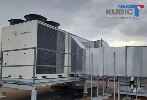 Roof Top KUBIC NEXT R-32 de Hitecsa en el Centro Comercial El Ingenio de Vélez, Málaga