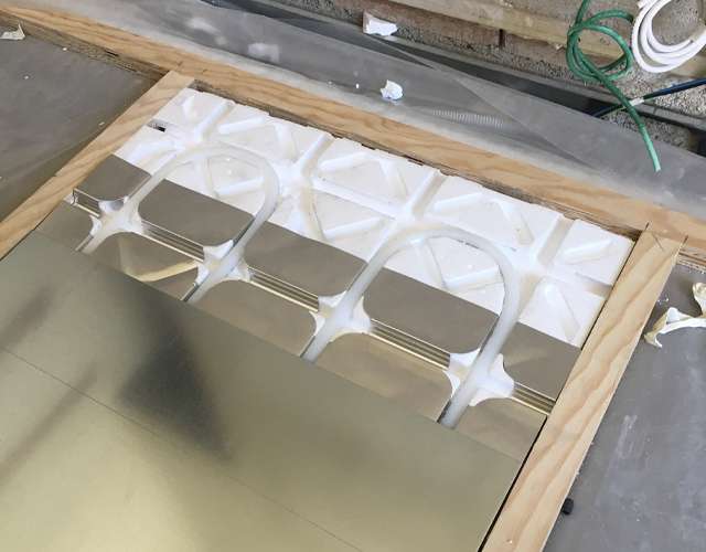 GIACOMINI : Instalando dos tipos de suelos radiantes en una vivienda