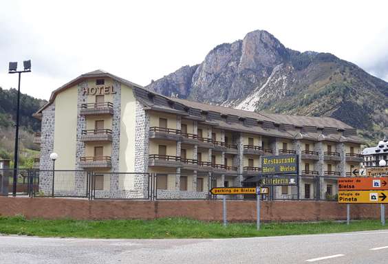 El Hotel Bielsa elige las calderas ADI de Adisa Heating