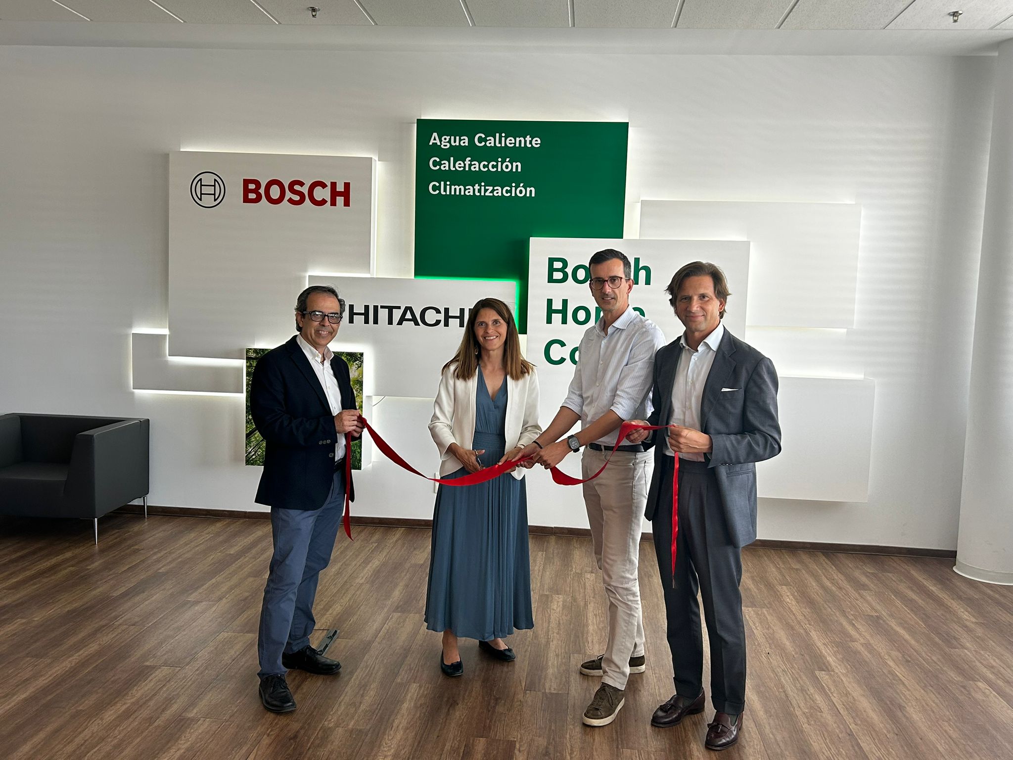 Bosch Home Comfort sitúa a España como mercado clave en su estrategia europea con la visita de María Zesch y la inauguración del centro de formación pionero Bosch-Hitachi